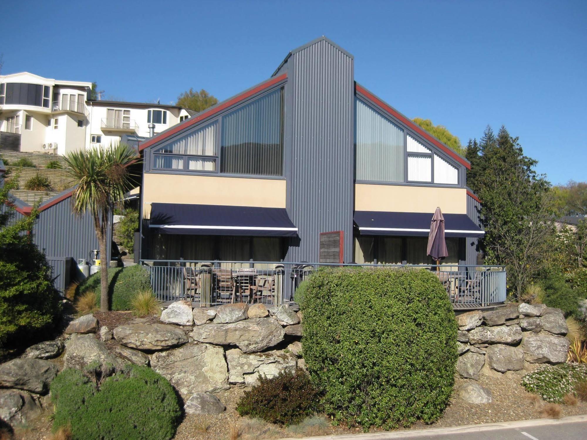 The Moorings Motel And Apartments Wanaka Eksteriør billede