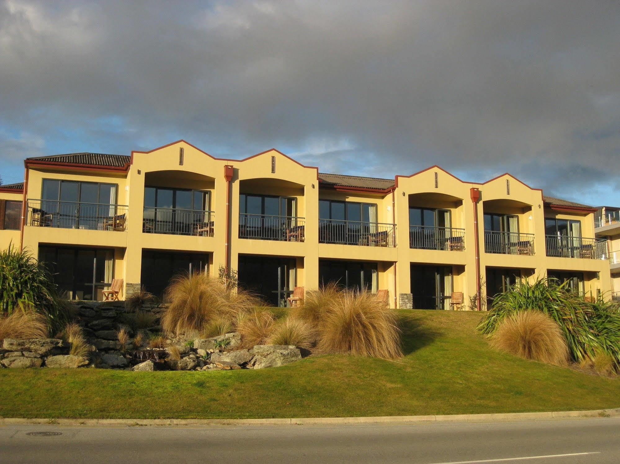 The Moorings Motel And Apartments Wanaka Eksteriør billede