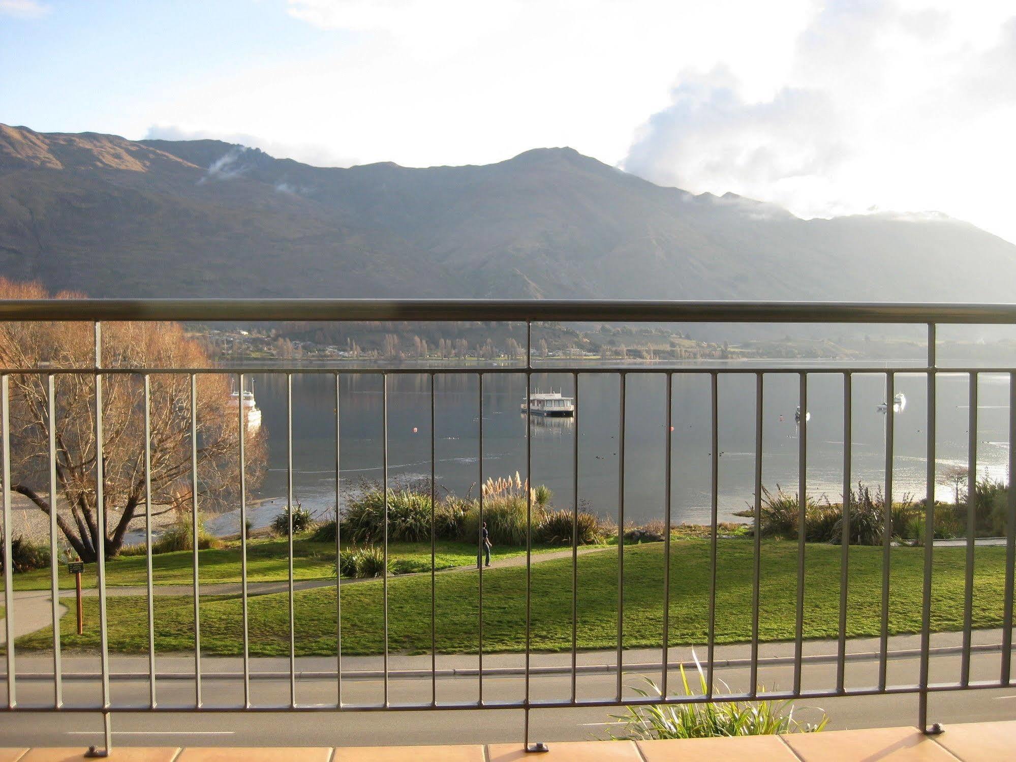 The Moorings Motel And Apartments Wanaka Eksteriør billede